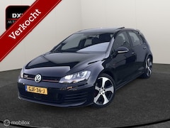 Volkswagen Golf - 2.0 TSI GTI DSG PANO LEDER KEYLS STOELVW CAM