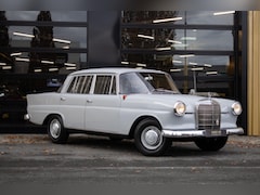 Mercedes-Benz 190-serie - Heckflosse