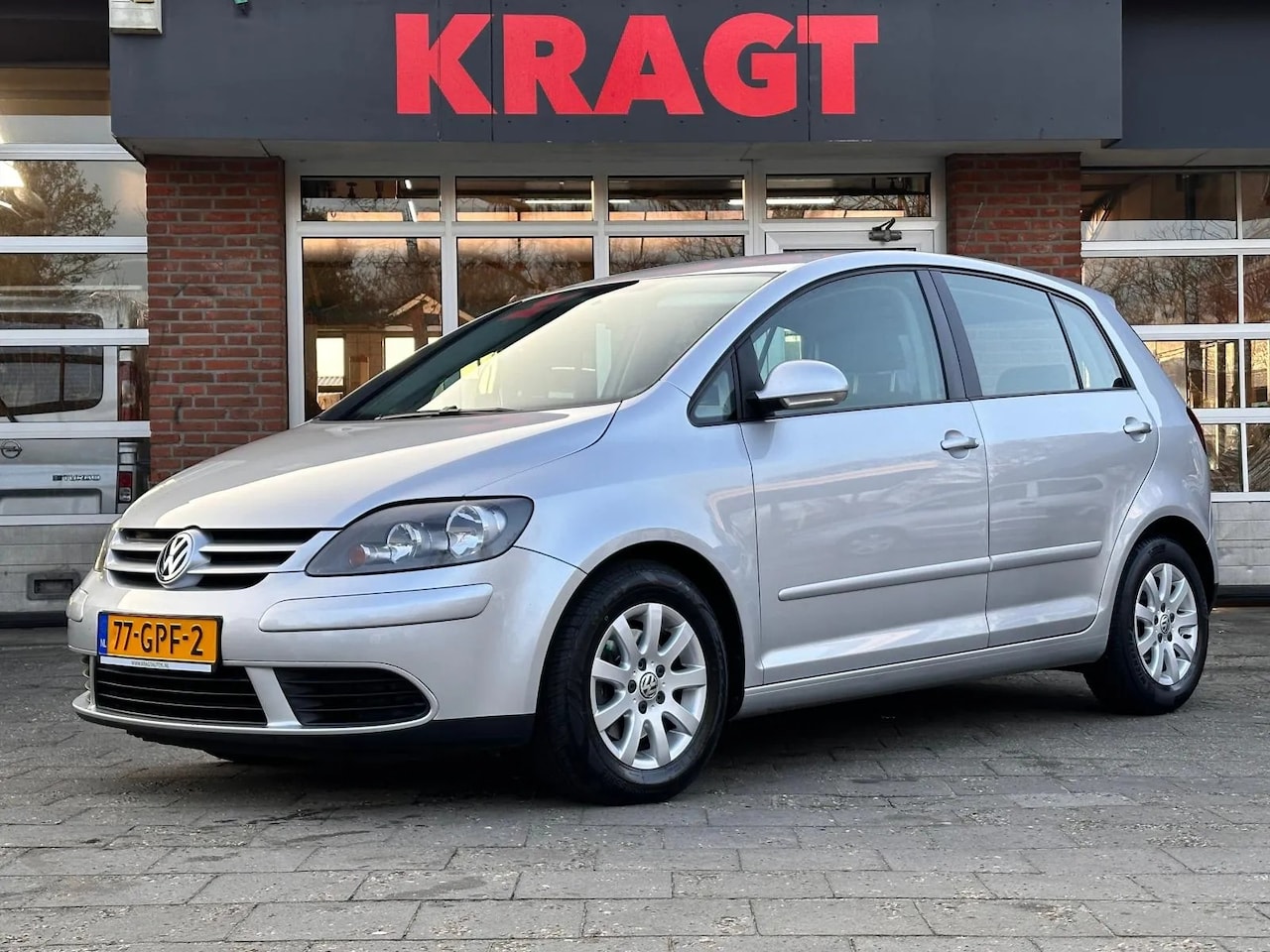 Volkswagen Golf Plus - Comfortline 1.4 TSI 122 pk - navi - trekhaak - camera - cruise - AutoWereld.nl