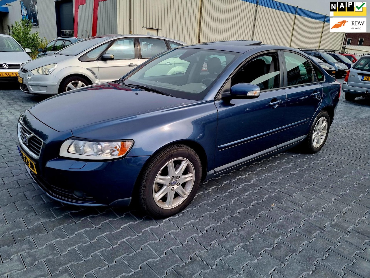 Volvo S40 - 2.0D Edition II AIRCO NAVI LEDER LMV - AutoWereld.nl