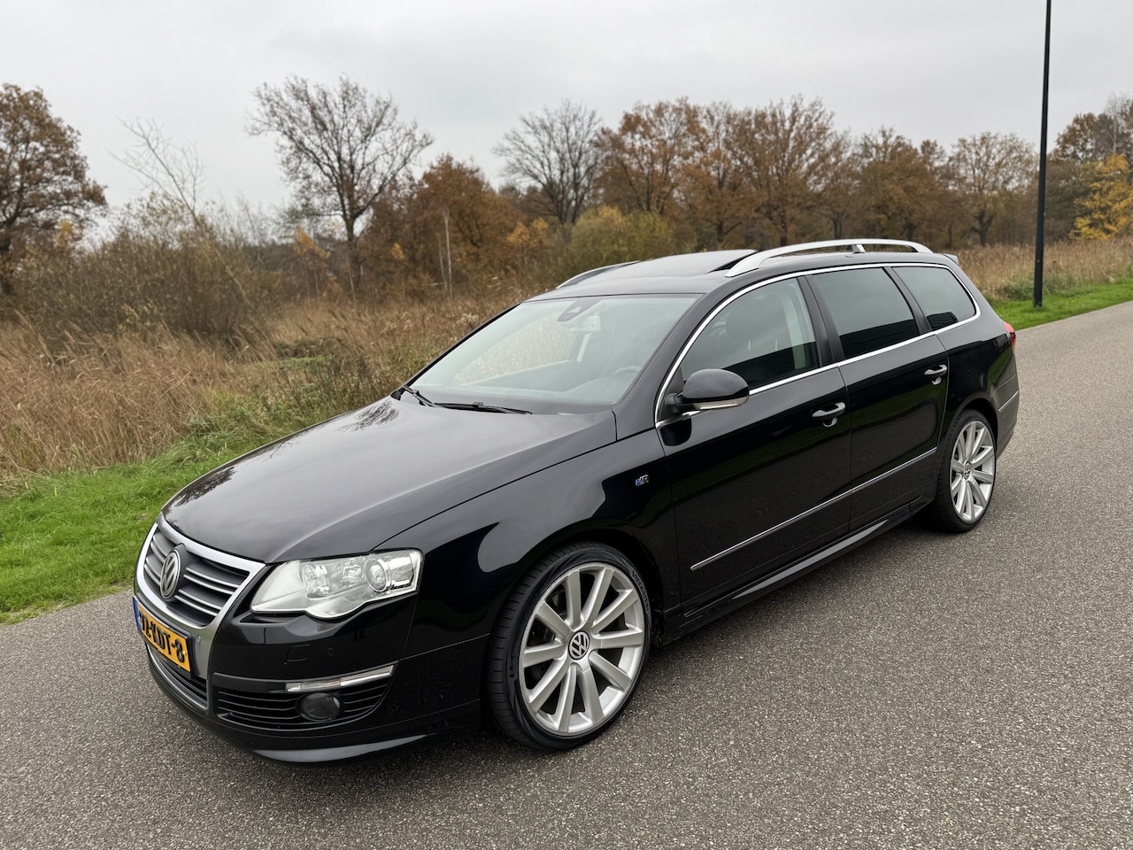 Volkswagen Passat Variant - 2.0 TDI Highline 170pk R36 R-LiNE LEER/NAVi/SCHUIFDAK/18"! - AutoWereld.nl