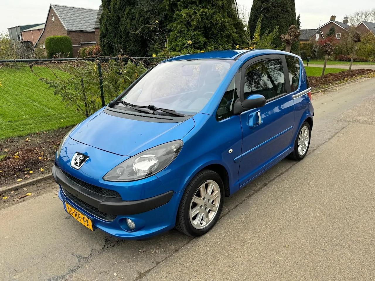 Peugeot 1007 - 1.6-16V Sporty 1.6-16V Sporty - AutoWereld.nl