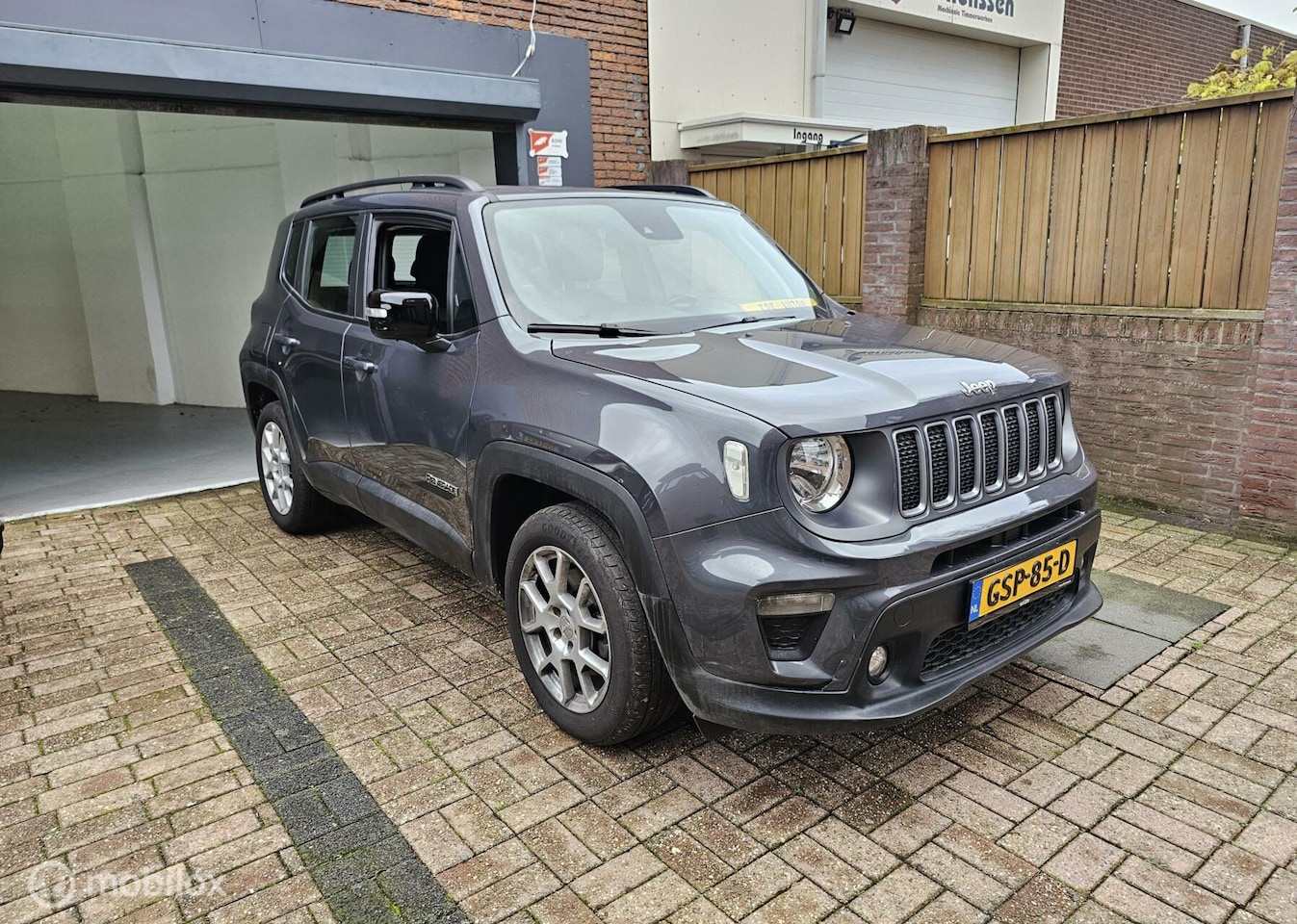 Jeep Renegade - 1.5T e-Hybrid Limited 1.5T e-Hybrid Limited - AutoWereld.nl