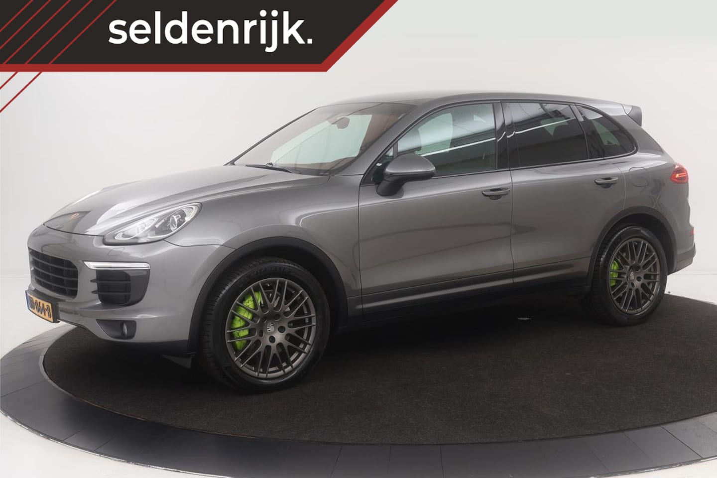 Porsche Cayenne - 3.0 S E-Hybrid | Leder | Bose | Carplay | Navigatie | Xenon | Climate control | PDC | Blue - AutoWereld.nl