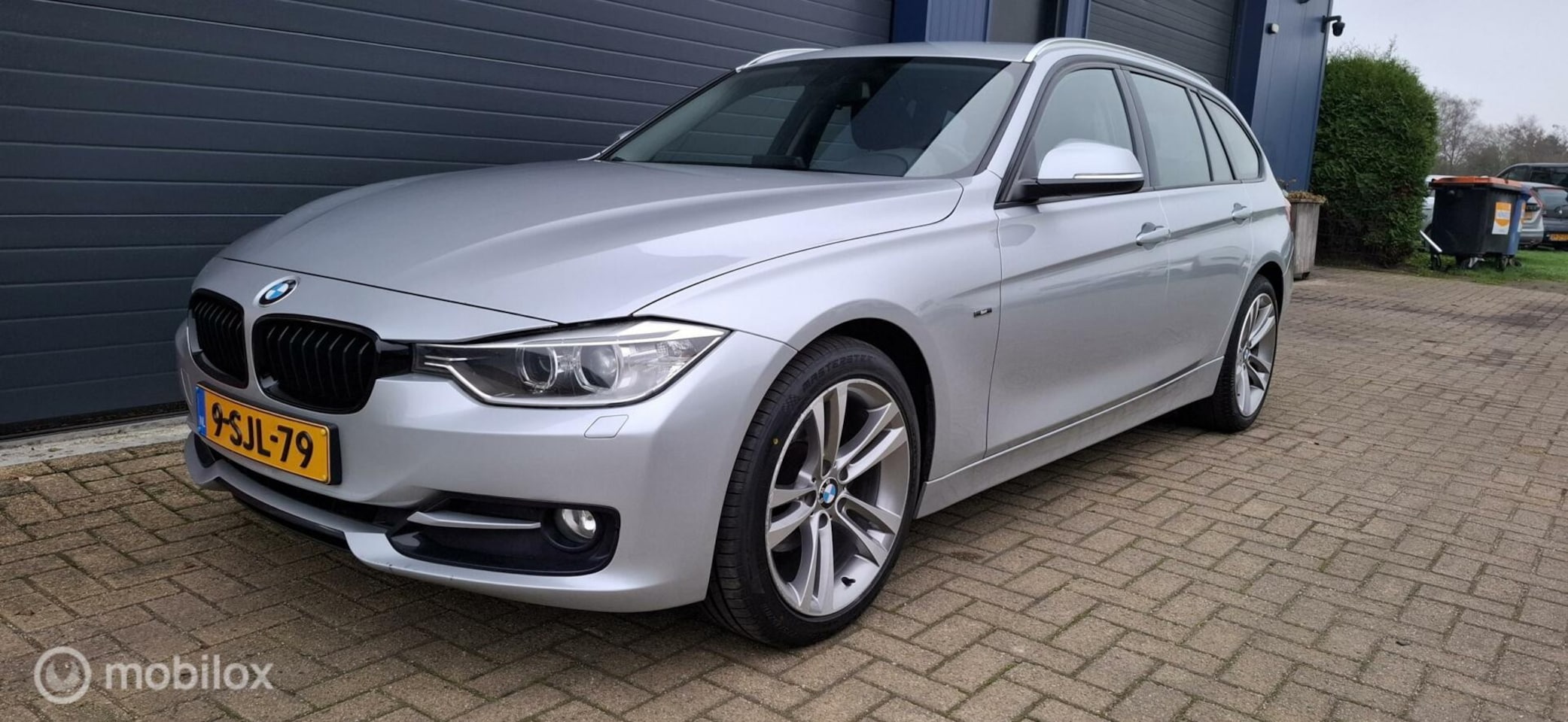 BMW 3-serie Touring - 316i Executive Sport 316i Executive Sport,Leer,Xenon - AutoWereld.nl