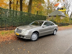 Mercedes-Benz E-klasse - 240 Elegance