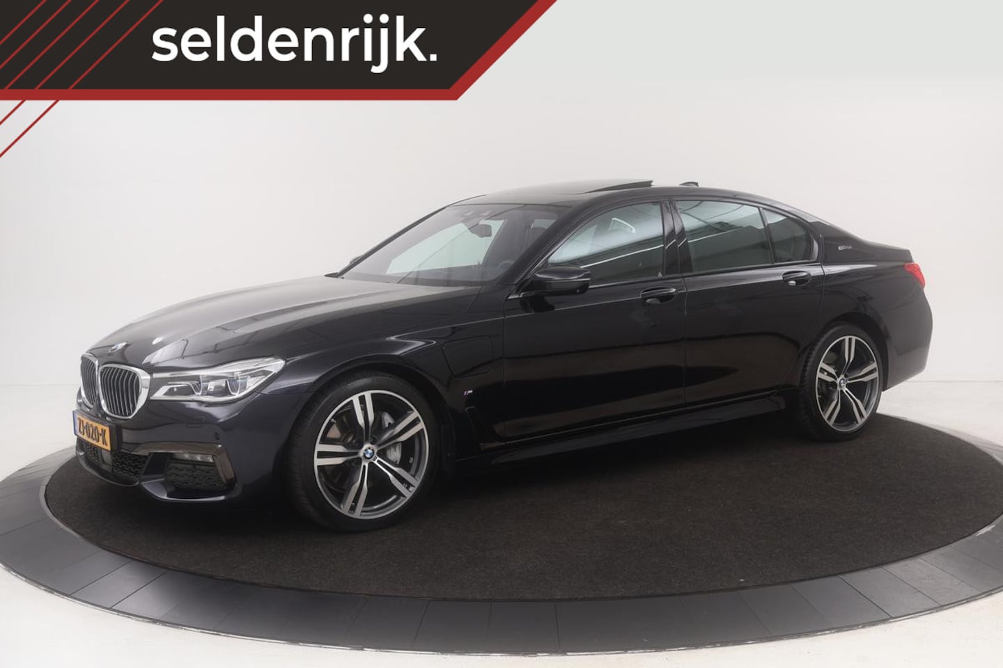 BMW 7-serie - 740e iPerformance M Sport | Schuifdak | Adaptive Cruise | Laser LED | Harman Kardon | Carp - AutoWereld.nl