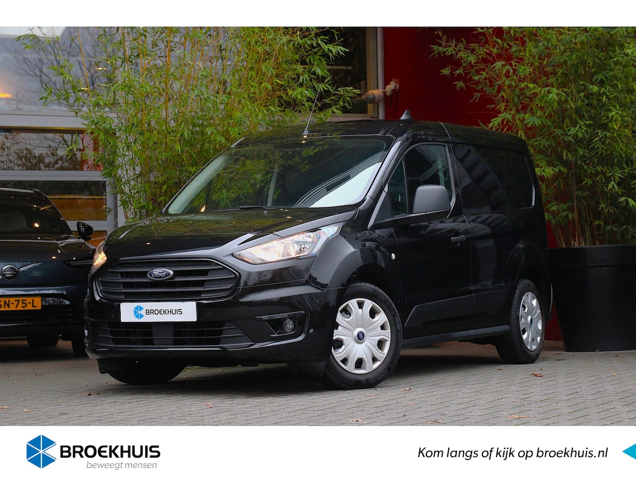 Ford Transit Connect - 1.0 Ecoboost L1 Trend | Trekhaak | Stoelverwarming | Cruise Control | Parkeersensoren acht - AutoWereld.nl