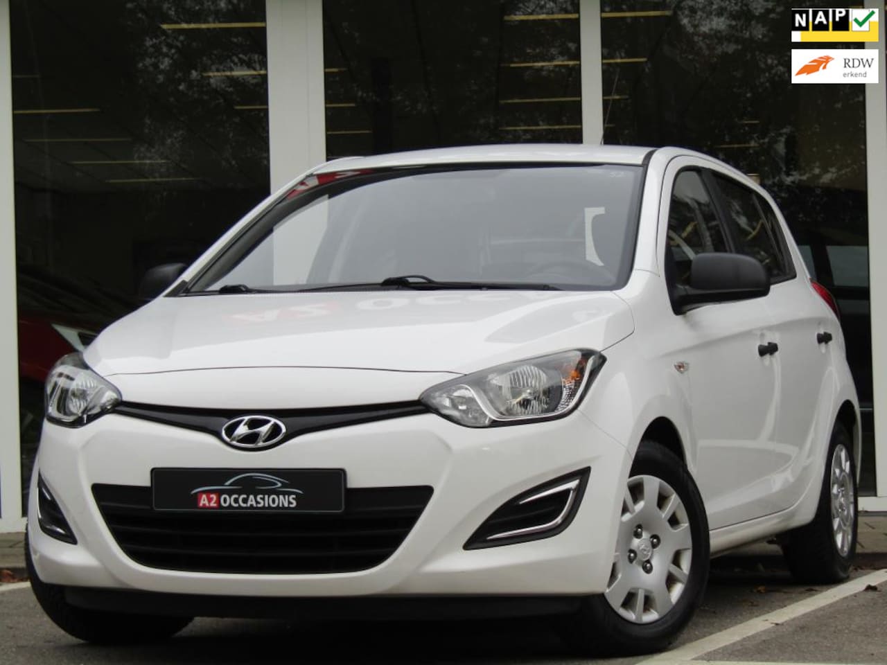 Hyundai i20 - 1.2i i-Motion Airco/All Season banden/ 76.033 KM! - AutoWereld.nl