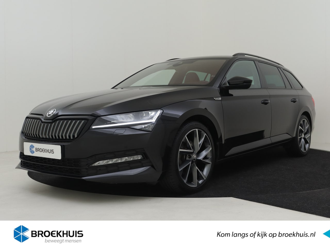 Skoda Superb Combi - 1.4 TSI iV Sportline Business 218pk | Adaptief cruise control | Navigatie | App connect | - AutoWereld.nl