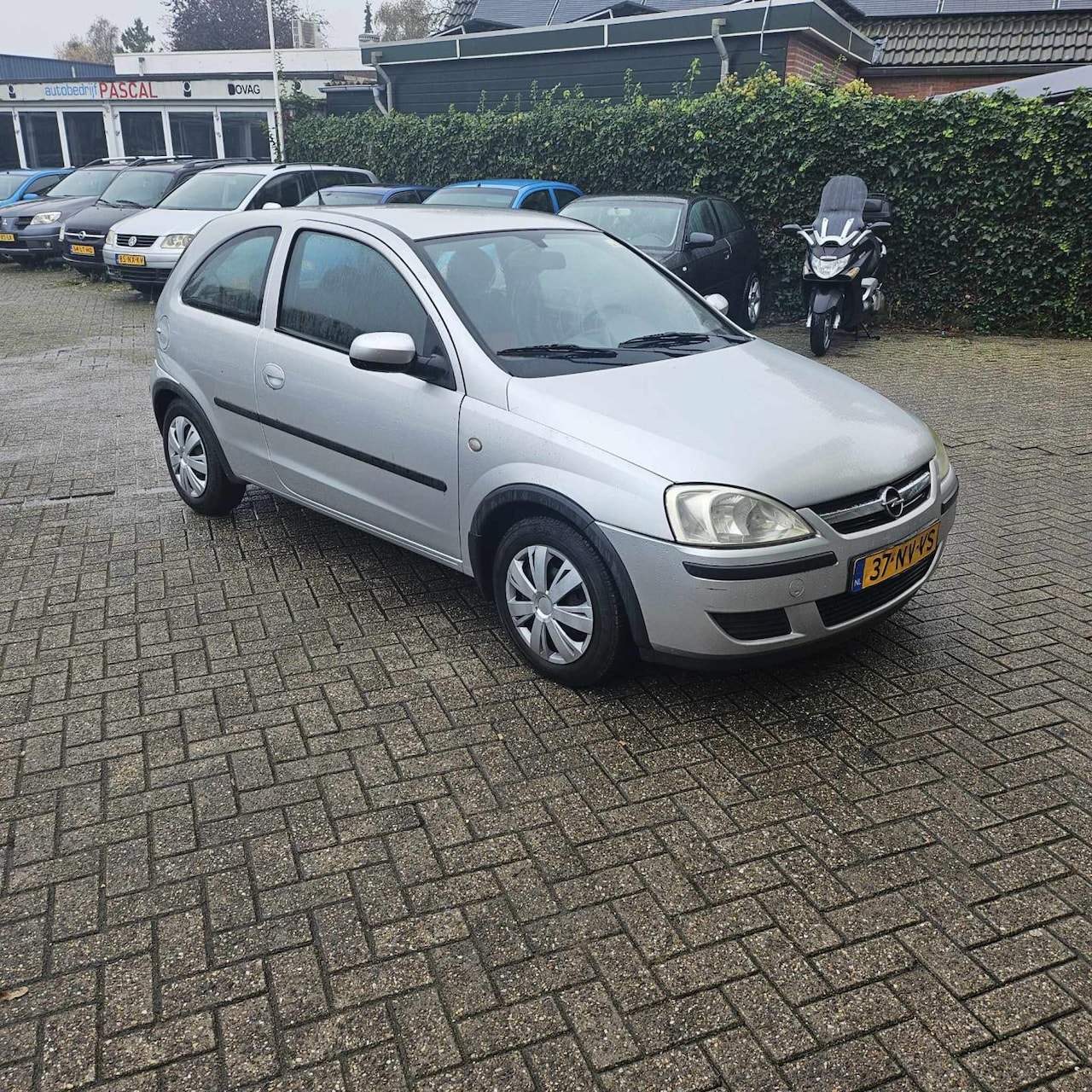 Opel Corsa - 1.4-16V aut. - Elektrische ramen - Stuurbekrachtiging - NAP! - AutoWereld.nl