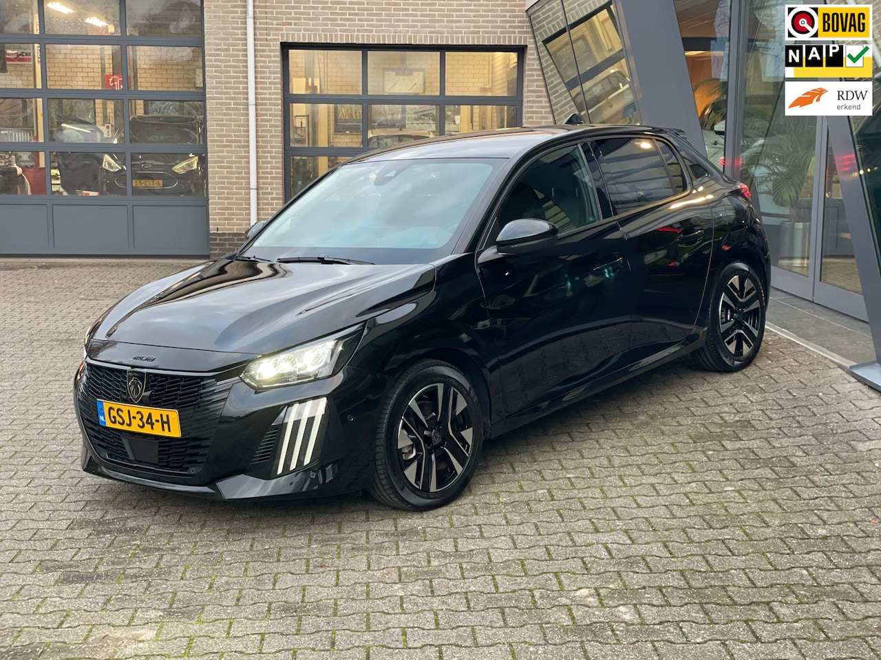 Peugeot 208 - 1.2 PureTech 100 Allure - AutoWereld.nl