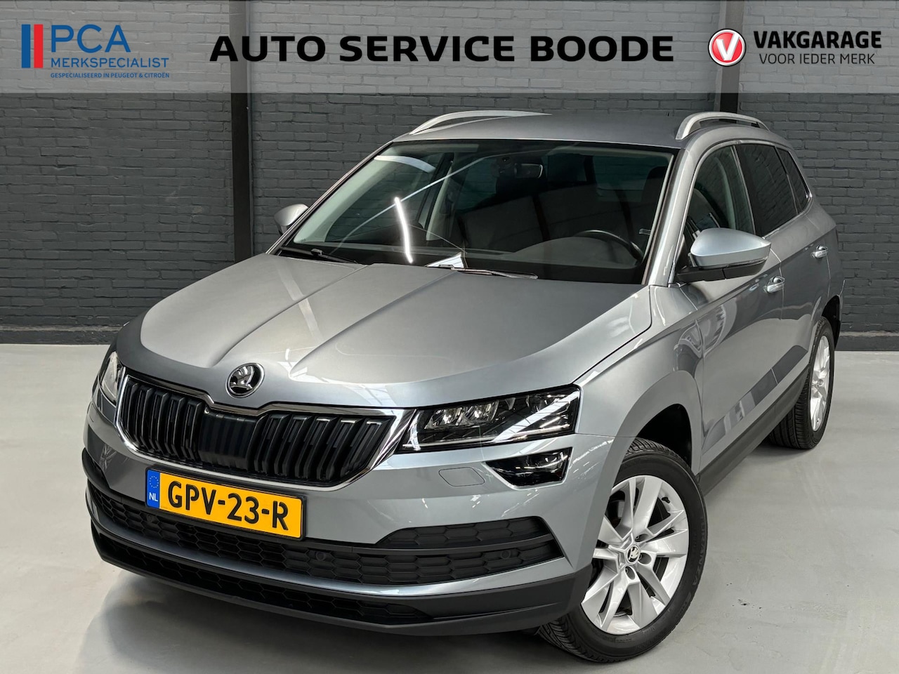 Skoda Karoq - 1.0 TSI (116pk) Style - trekhaak - Apple Carplay / Android Auto - AutoWereld.nl