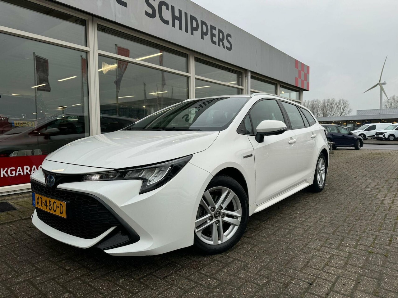 Toyota Corolla Touring Sports - 1.8 Hybrid Active Automaat - AutoWereld.nl