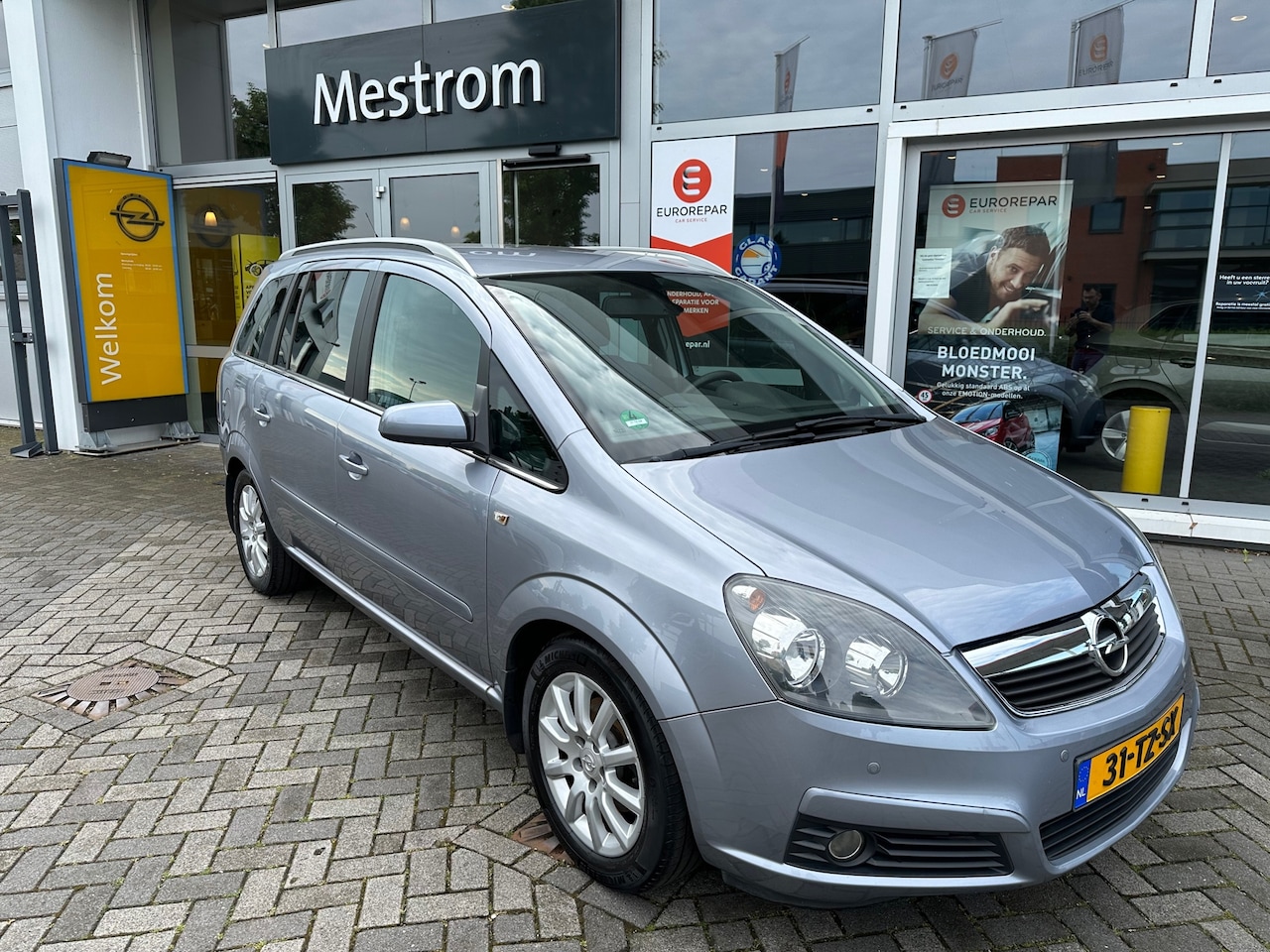 Opel Zafira - 1.8 Cosmo 1.8 Cosmo - AutoWereld.nl