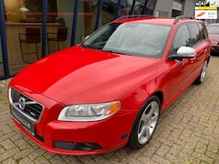 Volvo V70 - 2.5FT R-Design 230PK Automaat LEER / XENON / PDC / TREKHAAK