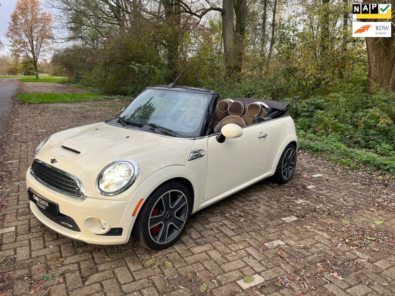 MINI Cabrio - Mini 1.6 John Cooper Works nieuwe cabrio kap - AutoWereld.nl