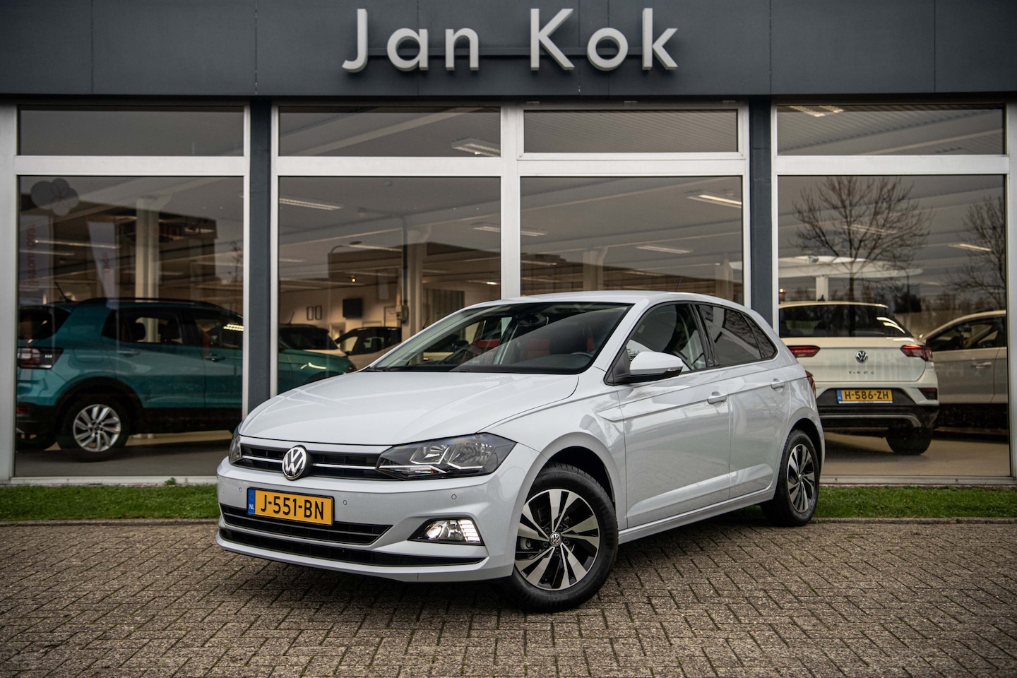 Volkswagen Polo - 1.0 TSi 95 pk Comfortline Executive | Navigatie | Parkeersensoren | App Connect - AutoWereld.nl