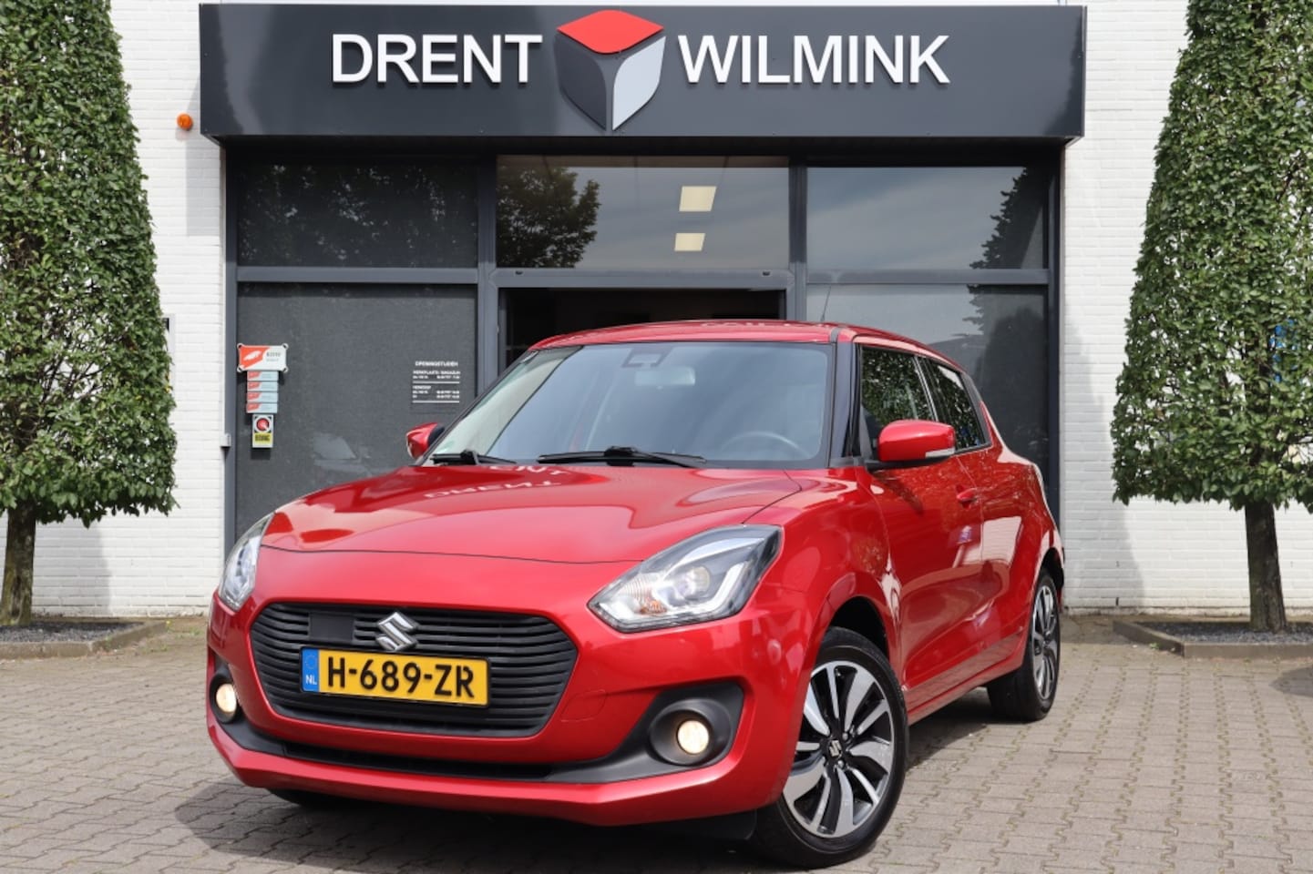 Suzuki Swift - 1.2 Stijl Smart Hybrid AdaptiveCruise/Navi/Keyless - AutoWereld.nl