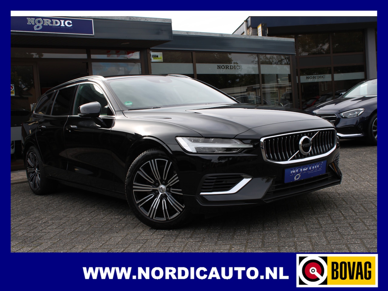 Volvo V60 - 2.0 T6 RECHARGE AWD MOMENTUM PRO NAVIGATIE- CAMERA- LANE DEPARTURE-  LEDER INT. - AutoWereld.nl