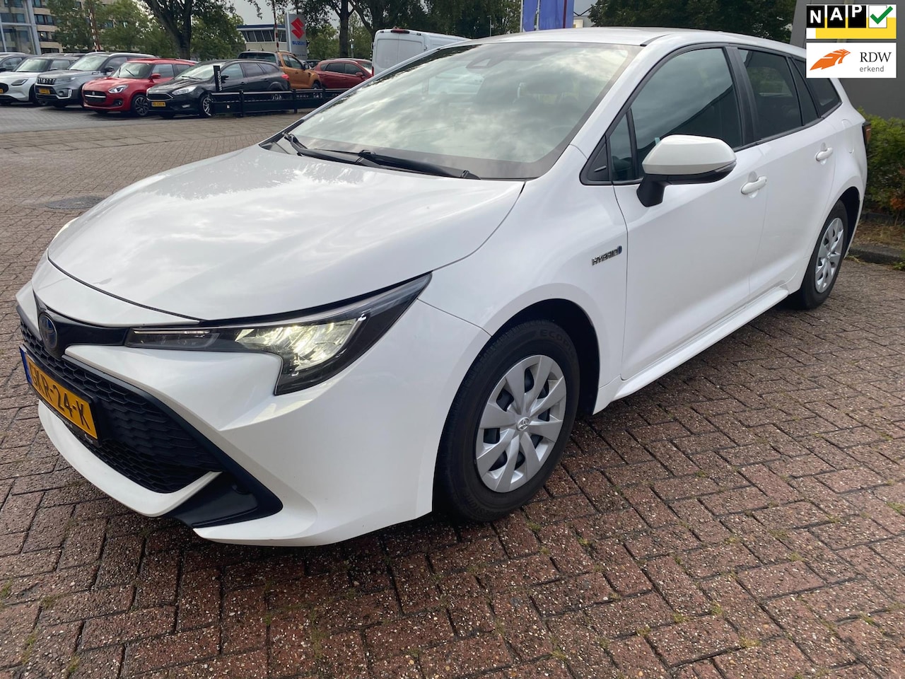 Toyota Corolla Touring Sports - 1.8 Hybrid Active 1ste eigenaar in NW staat - AutoWereld.nl