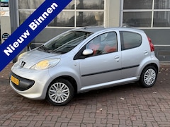 Peugeot 107 - 1.0-12V XR Airco, Cv, Elect.ramen, Radio/cd Bj 2008 Km 127.000