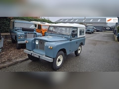 Land Rover 88 - Benzine series II