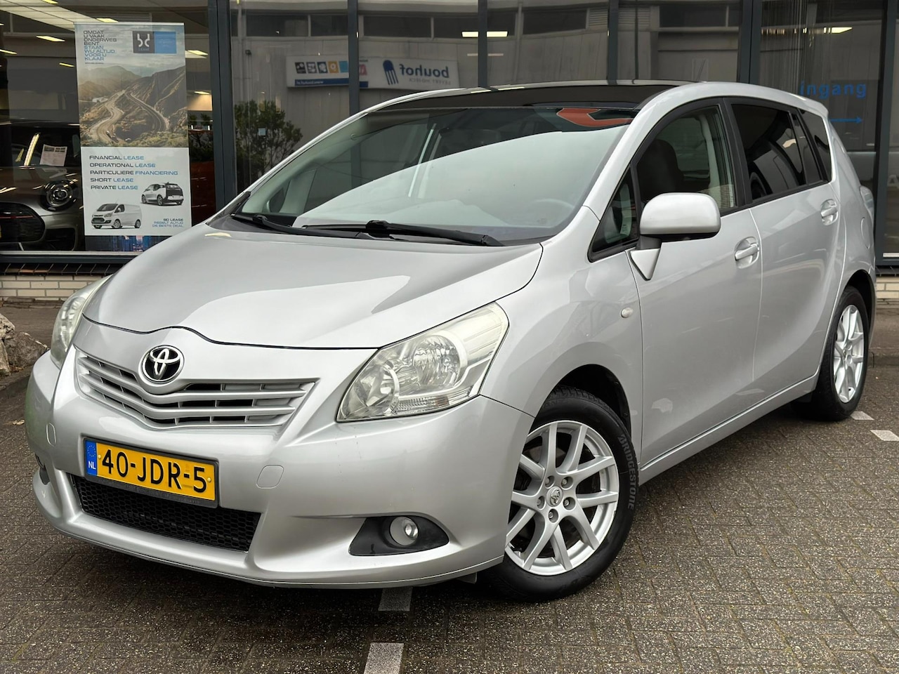 Toyota Verso - 1.8 VVT-i Panoramic 7p. 1.8 VVT-i Panoramic 7p. - AutoWereld.nl