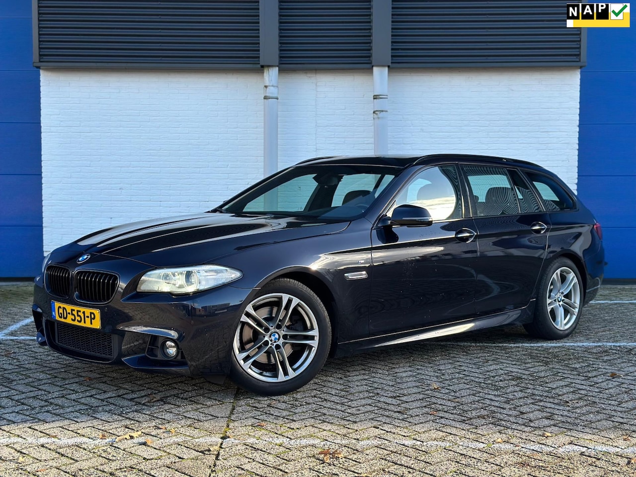 BMW 5-serie Touring - 520i High Executive Clima Memory Pano NAP - AutoWereld.nl