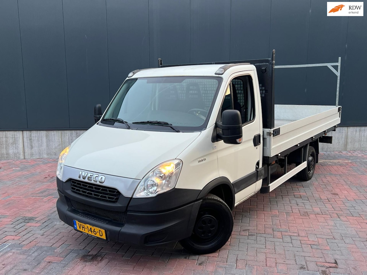 Iveco Daily - 35S13 375 * Pick-up * Volledig Onderhouden * BTW Auto * - AutoWereld.nl