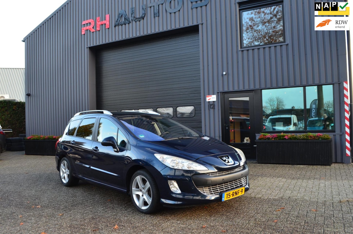 Peugeot 308 SW - 1.6 THP Signature | Pano | Clima | NAP - AutoWereld.nl