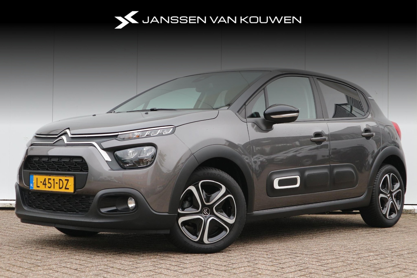 Citroën C3 - 1.2 PureTech Feel Navigatie Parkeersenoren Achter - AutoWereld.nl