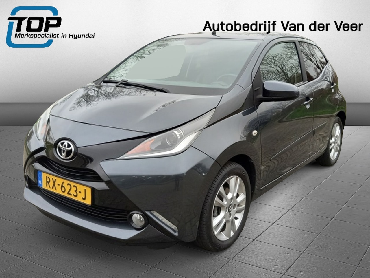 Toyota Aygo - 1.0 VVT-i x-joy Automaat - AutoWereld.nl