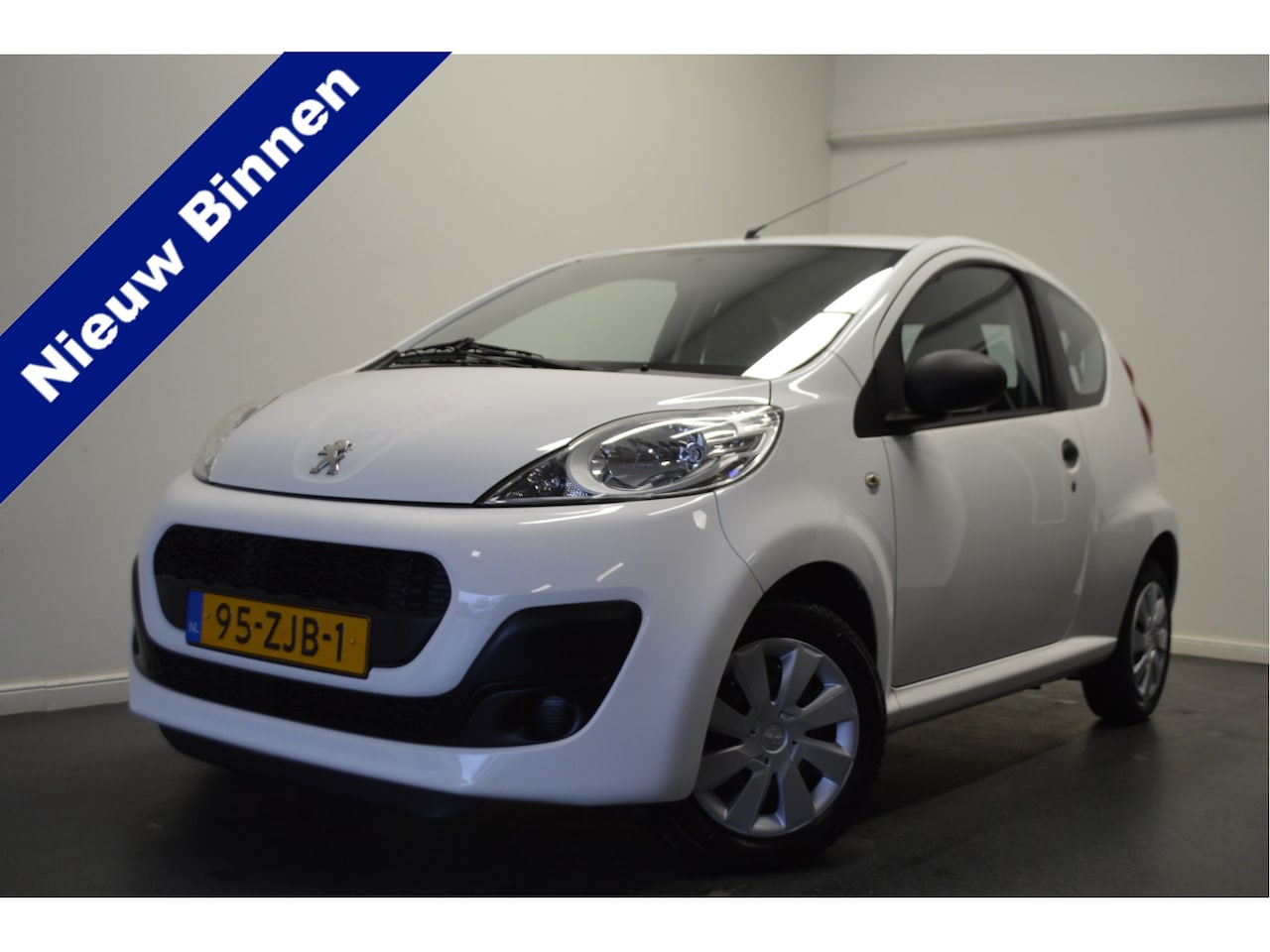 Peugeot 107 - 1.0 Access Accent 1.0 Access Accent , AIRCO , RDCD SPELER , ST BEKR , - AutoWereld.nl