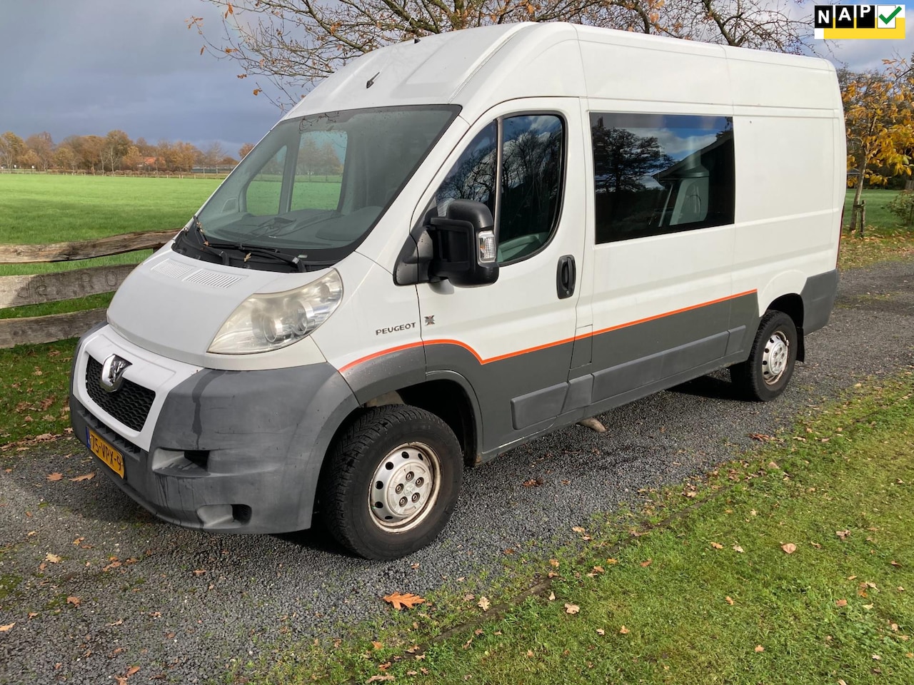 Peugeot Boxer - 335 2.2 HDI L2H2 DC 335 2.2 HDI L2H2 DC - AutoWereld.nl