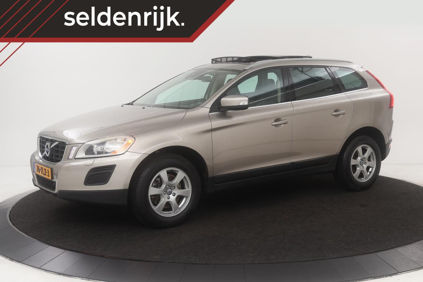 Volvo XC60 - 2.0 T5 Summum Plus Line | Panoramadak | Leder | Camera | Stoelverwarming | Trekhaak | Navi - AutoWereld.nl