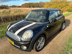 MINI Cooper - 1.6 Pepper. Airco, LM velgen. Zeer mooi "NL met boekjes