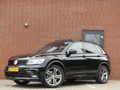 Volkswagen Tiguan - 2.0 TSI 220pk 4Motion 2 X R-Line / Black Edition