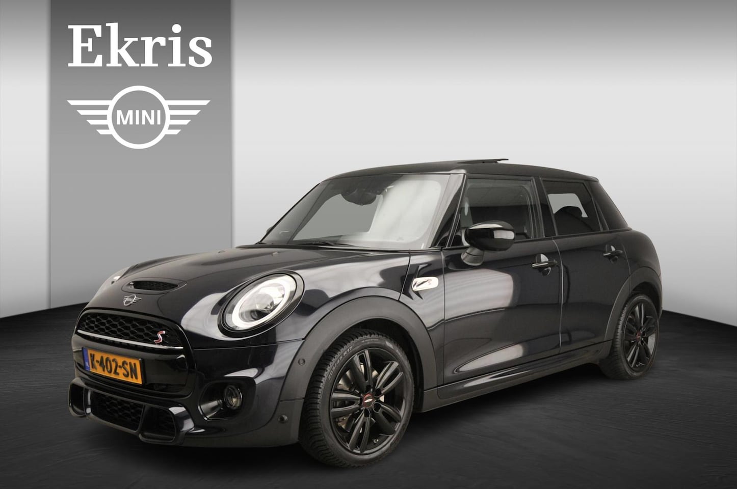 MINI Cooper S - 5-deurs Hammersmith Edition / Panoramadak / Leder / Camera / PDC / LED / Harman-Kardon / A - AutoWereld.nl