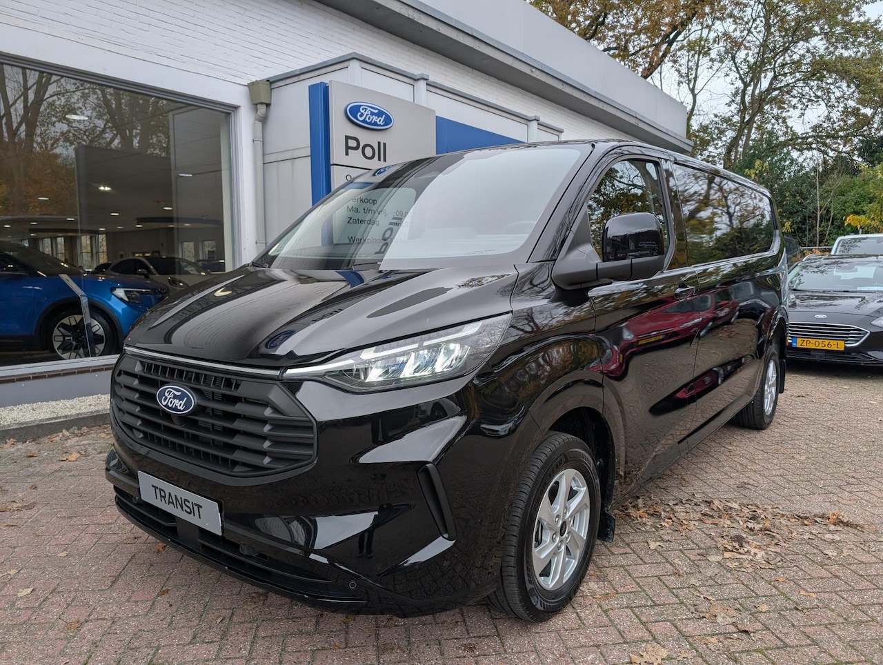 Ford Transit Custom - 320 L2H1 Limited *Nieuw* Automaat Carplay Navi Cruise Trekhaak en direct leverbaar! - AutoWereld.nl