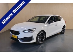 CUPRA Leon - 1.4 e-Hybrid Essential - Apple carplay/Android Auto - Stuurverwarming