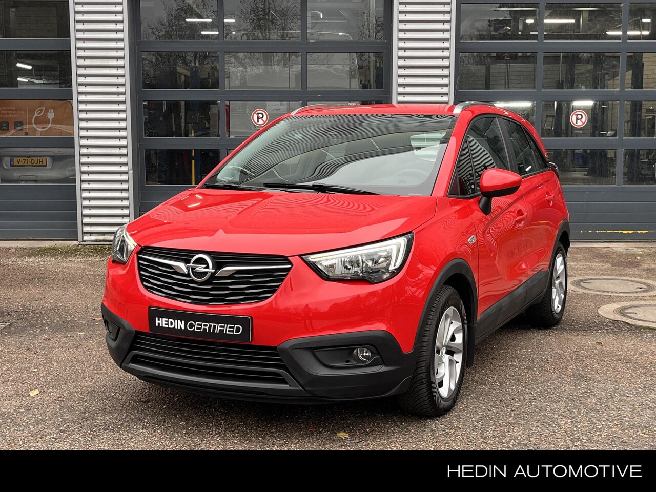 Opel Crossland X - 1.2 Online Edition | Trekhaak | All season banden | Navigatie | PDC-achter | - AutoWereld.nl