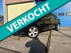 Renault Clio Estate - 0.9 TCe Expression Airco NAVI NW KETTING 2014 Zwart