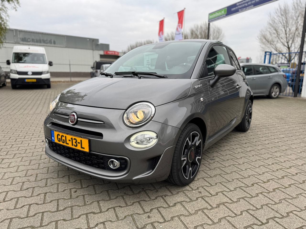 Fiat 500 - 1.0 Hybrid Sport Schuif-Kanteldak (BOVAG/RIJKLAARPRIJS) - AutoWereld.nl