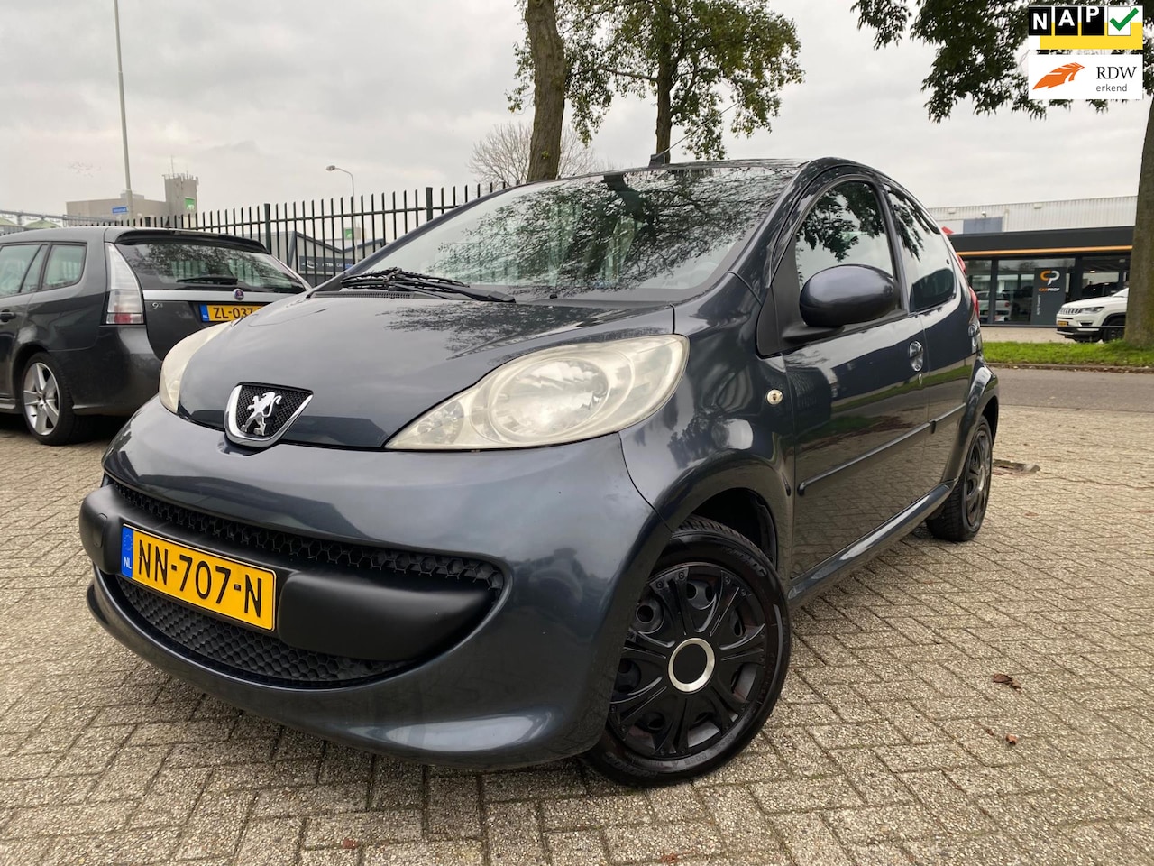 Toyota Aygo - 1.0-12V Access 1.0-12V Access - AutoWereld.nl