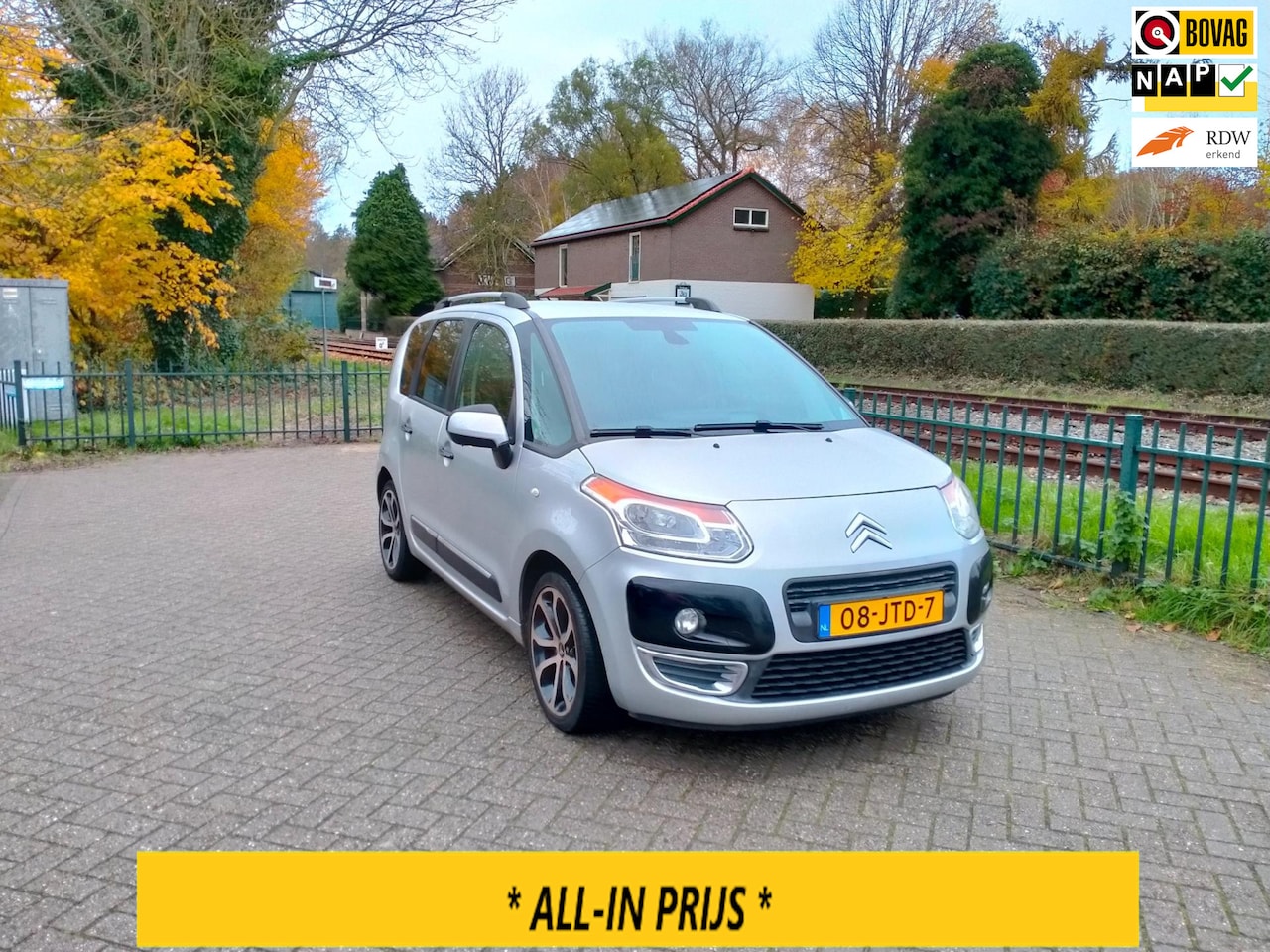 Citroën C3 Picasso - 1.6 VTi Exclusive airco trekhaak ALLINPRIJS - AutoWereld.nl