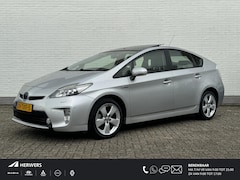 Toyota Prius - 1.8 Executive Business / Navigatie / Headup Display / Schuif&kantel Dak / Stoelverwarming