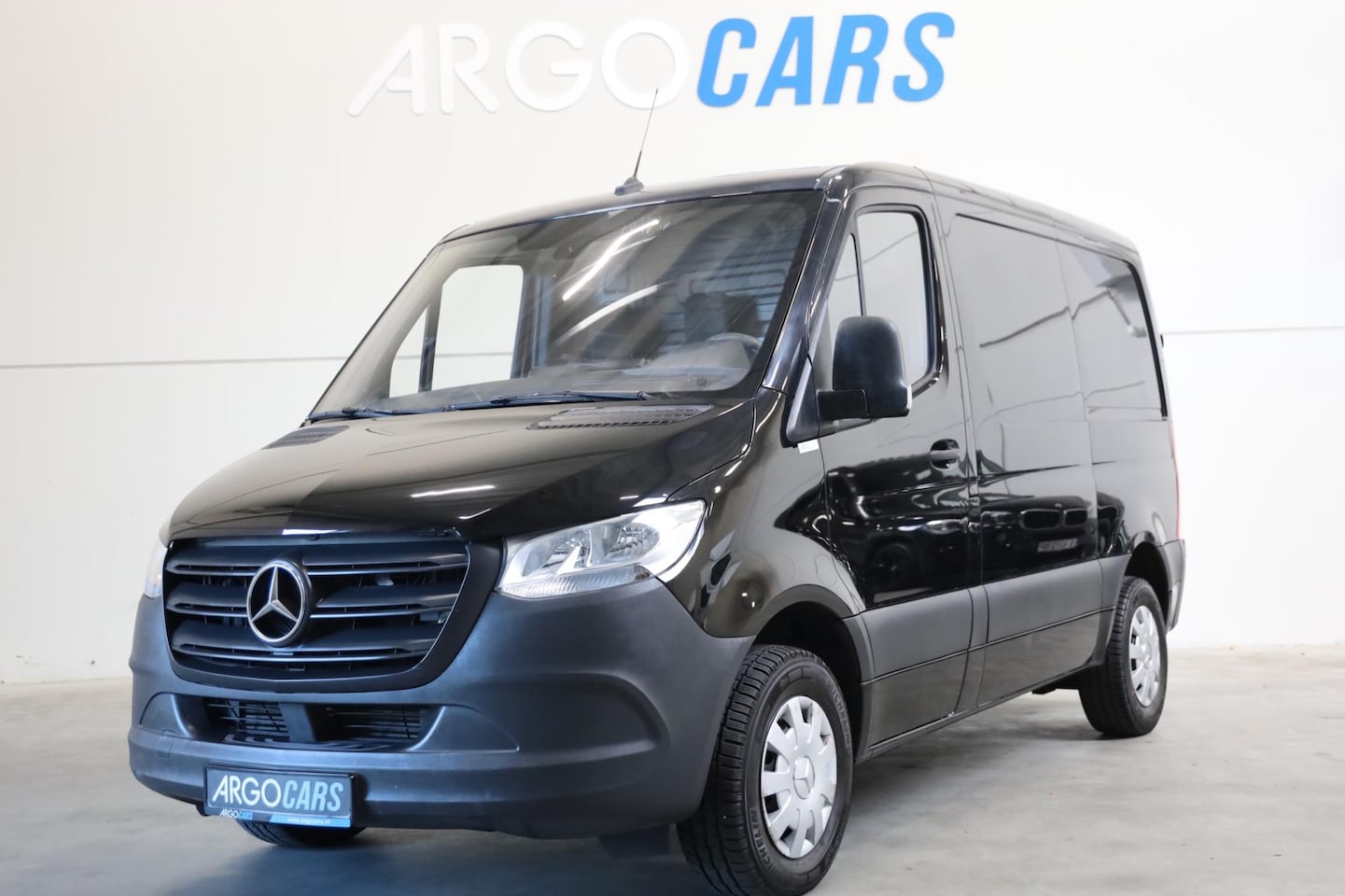 Mercedes-Benz Sprinter - 211 CDI L1/H1 ZWART CLIMA CRUISE CONTROL 3zits REGENSENSOR NAP LEASE V/A 144,- P.M. INRUIL - AutoWereld.nl