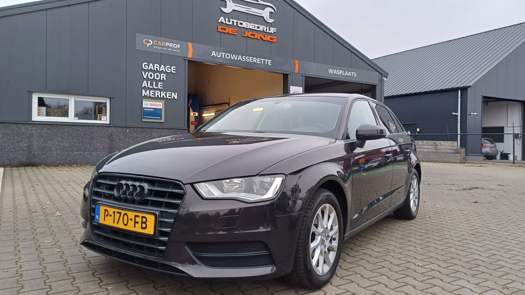 Audi A3 Sportback - 1.4 TFSI 122pk S tronic Ambiente Navigatie - AutoWereld.nl