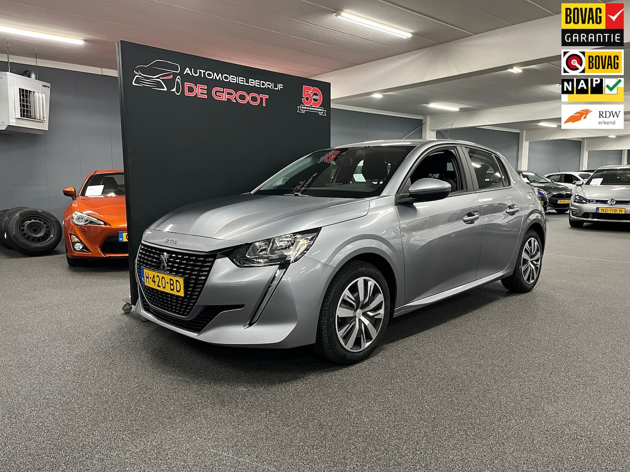 Peugeot 208 - 1.2 PureTech Blue Lease Active NL-auto 14926 km - AutoWereld.nl